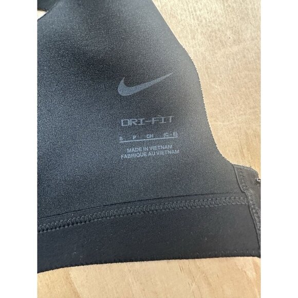 Nike Sports Bra Sz S Black T Shirt Three Hook Padded Push Up Intimates - Picture 4 of 6